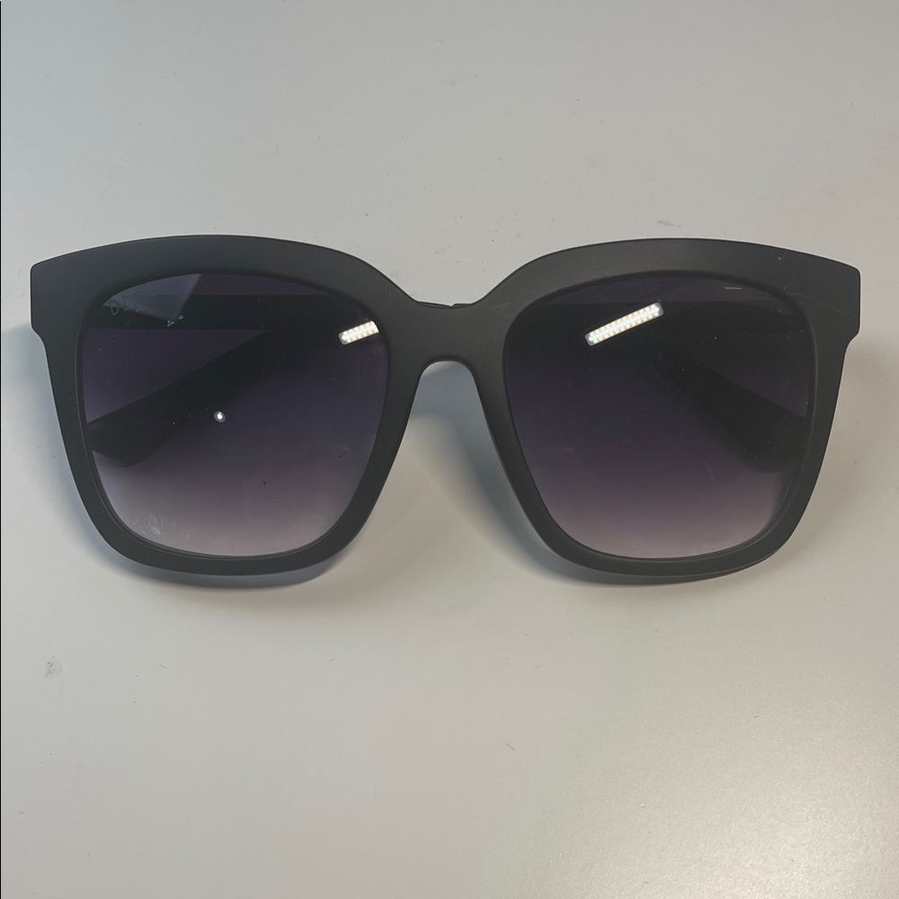 Diff Sunglasses Hailey matte black EUC - image 1